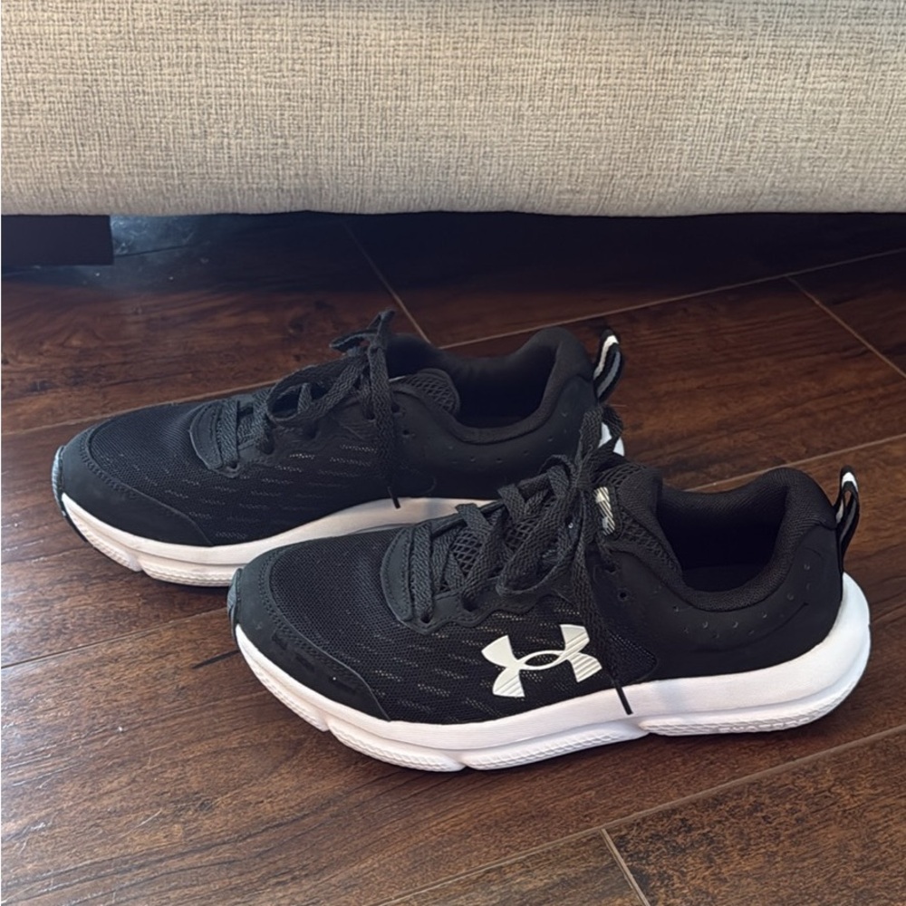 Under Armour Black Sneakers
